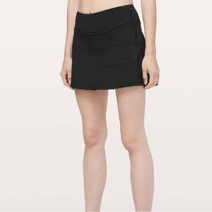 Lululemon Pace Rival Skirt Size 8 Tall
*4-way Stretch 15" Black
